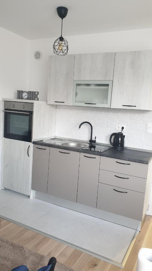Apartman Viktoria توزلا المظهر الخارجي الصورة